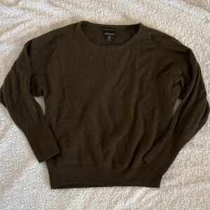 Tahari Dark Green Crewneck Sweater